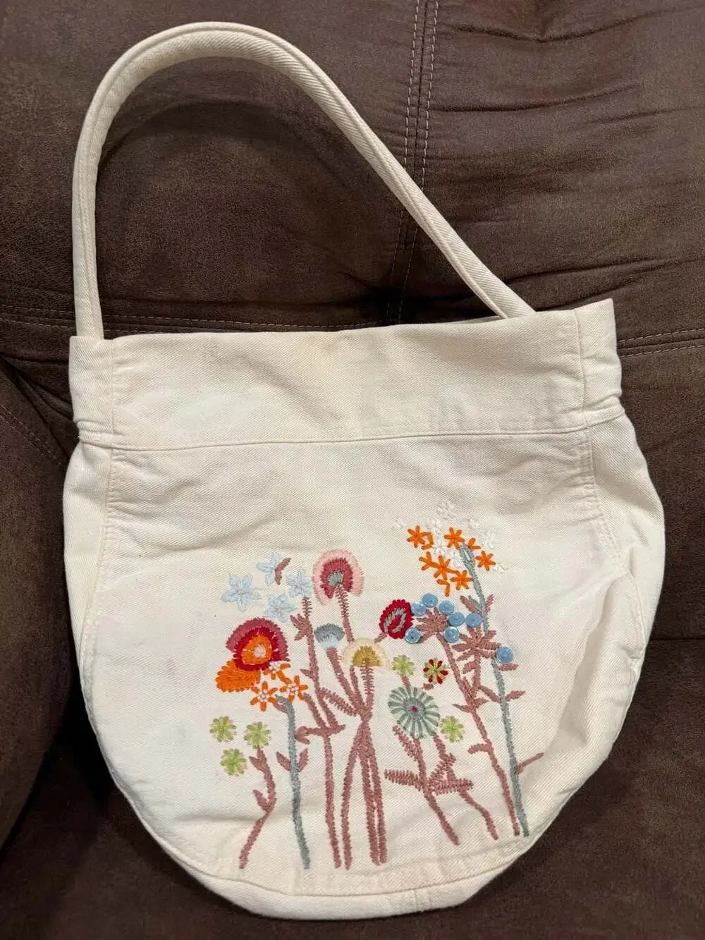 Xhilaration Off-White Canvas Wildflower Embroidered Hobo Shoulder Bag